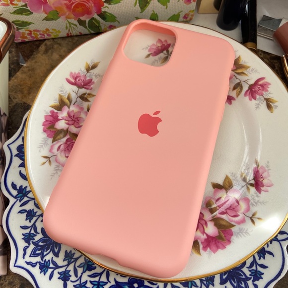 iPhone 11 Pro apple case silicone new - Picture 1 of 7